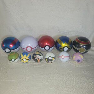 Pokemon Ball Lot with 2010 Jakks Pacific Squish New